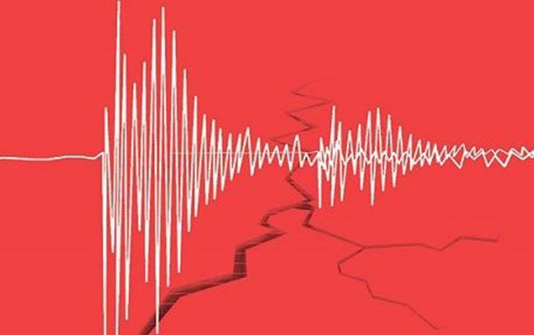 Bir deprem daha! Urfa da sallandı